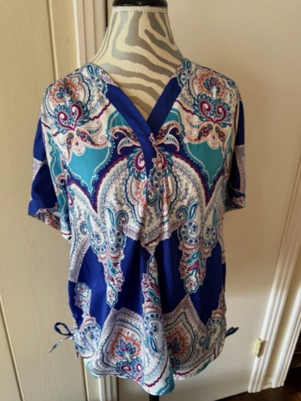 Chico's Boho Paisley Top Blouse, size 2. EUC